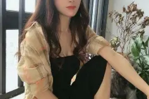 38岁张雨绮近况曝光！经历2段失败婚姻如今直播情绪失控引热议