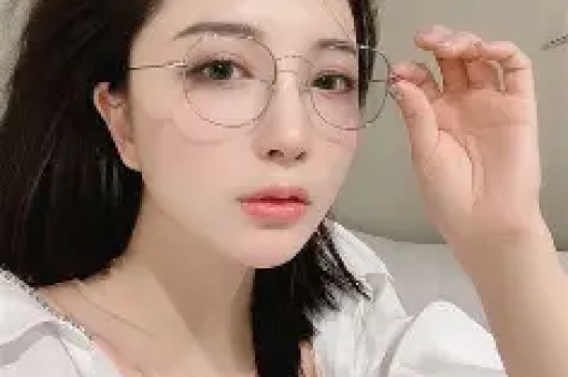 狗仔曝光娱圈恋情大瓜关晓彤再次被无辜牵连与王安宇恋爱传闻早有真相